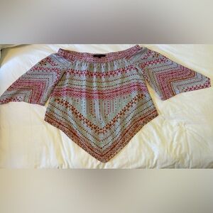 BCBG MAXAZRIA Patterned Women's Off the Shoulder shirt; back same as front